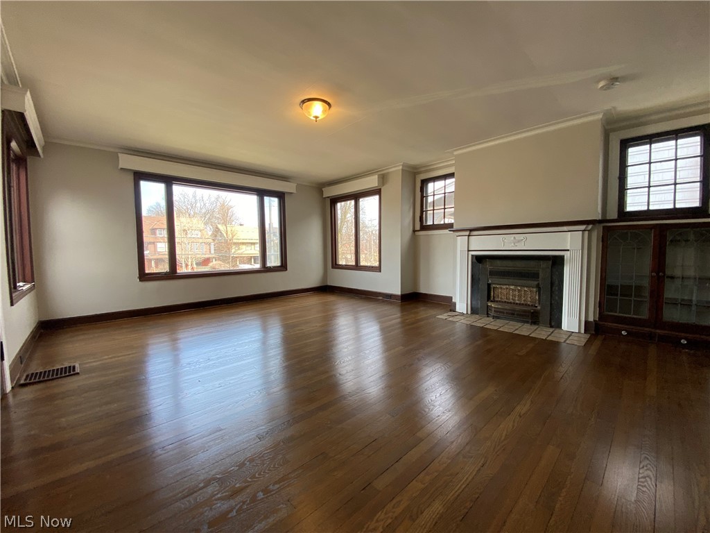 Edgewater Land Co - Residential Income