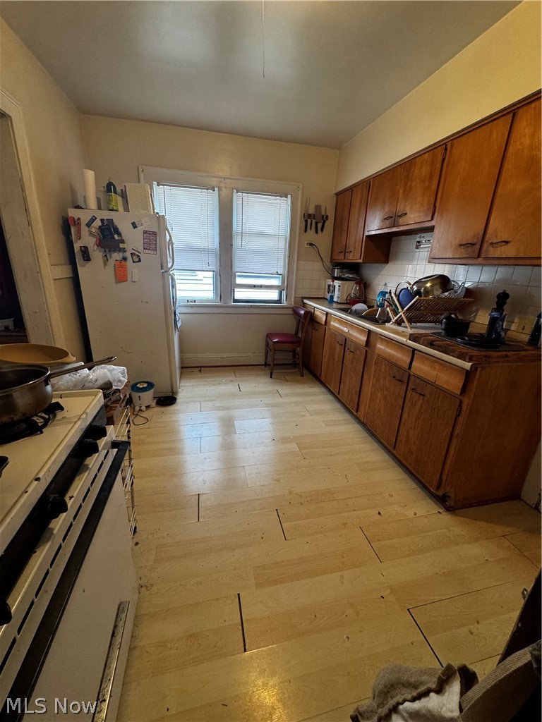 Edgewater Land Co - Residential Income