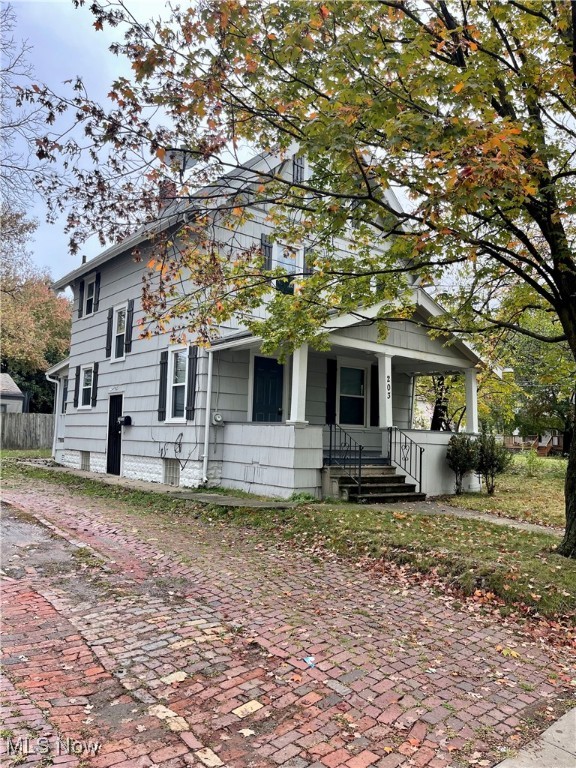 CAN BE SOLD AS PART OF A 10-HOUSE PACKAGE. A must see, this charming 3 or 4 bedroom home sits on a quiet street in Akron's colorful international neighborhood. Clad in pale gray shake shingle and accented with quaint Cape Cod shutters all around, the property offers a nice mix of shade and sunshine. This 1354 square-foot house features a spacious living and dining area offers a lovely oak window seat. Tenants will appreciate access to 1.5 baths, with the large second-floor bath showcasing a large claw-foot tub with shower and just adjacent are lovely oak built-in drawers that offer space for your linens. The cobblestone drive offers off-street parking, the property includes a large storage shed in the backyard and a grassy empty lot next door. Tenant pays utilities. Situated near schools, shopping and an array of restaurants. Currently rented at $1,100 per month. Tenant pays all utilities.
Can be sold as a package with 249 Malacca, 495 Elbon, 514 Rothrock,700 Kennebec, 804 Manitou, 862 Chinook, 918 Silvercrest, 1072 Pitkin and 1853 Delia. Package listing in under commercial offerings in the MLS. Mls #’s 5136879,5136896,5136982,5136990,5137001,5137005,5137014,5137230,5137233,5137234