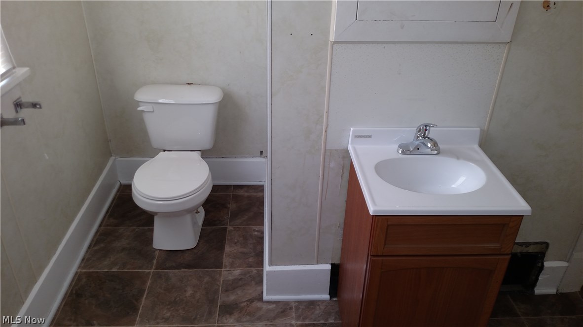 Canton - Residential Income