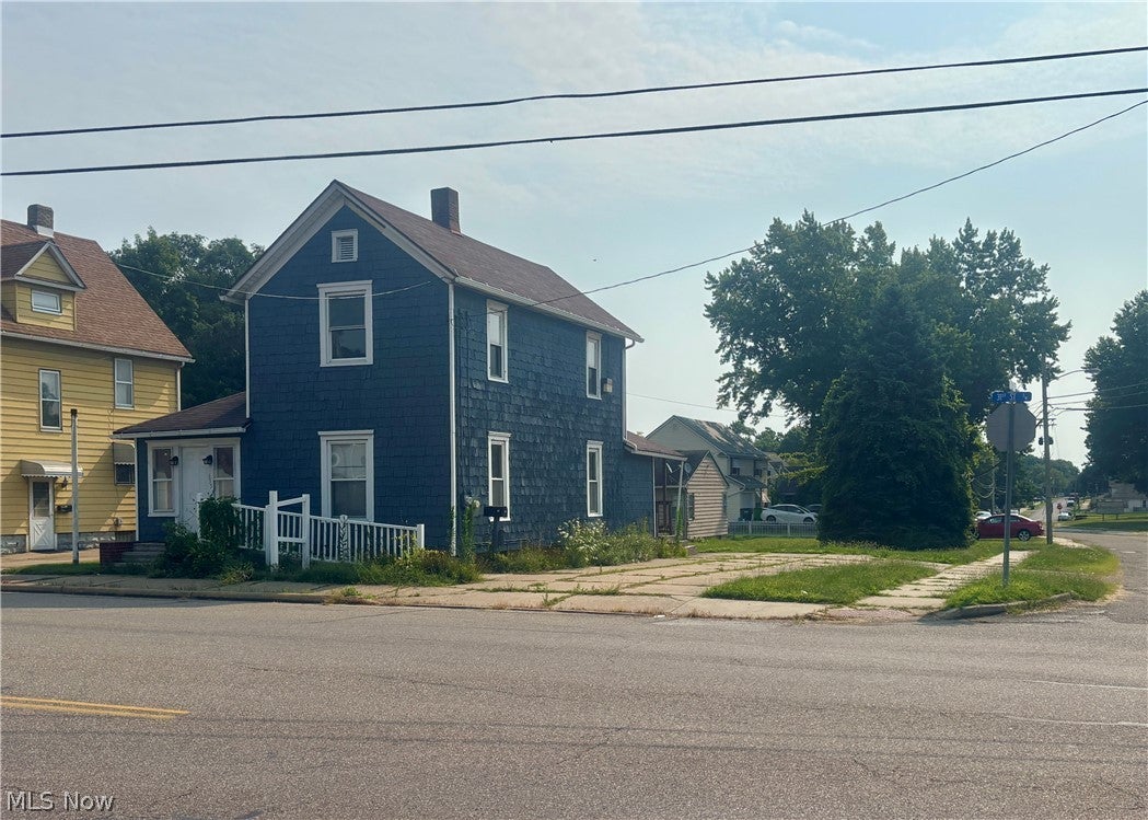 35 31st Street SW