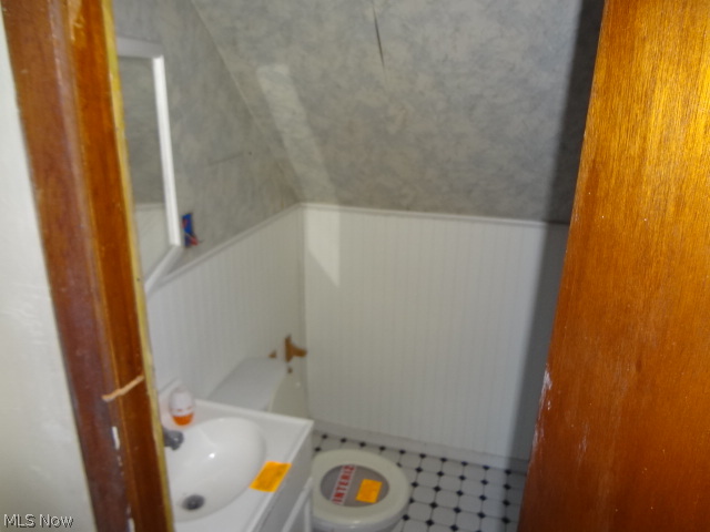 Er Cowin's W 95th St - Residential