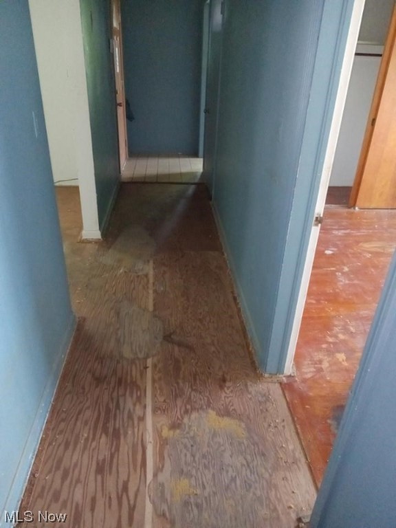 Colonial Manor - Residential