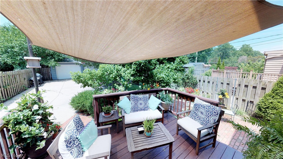 Mathews & Gilbert 08 Manor P - Residential