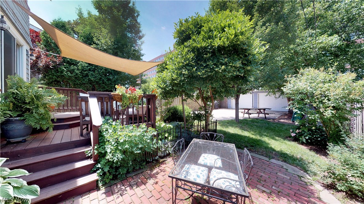 Mathews & Gilbert 08 Manor P - Residential