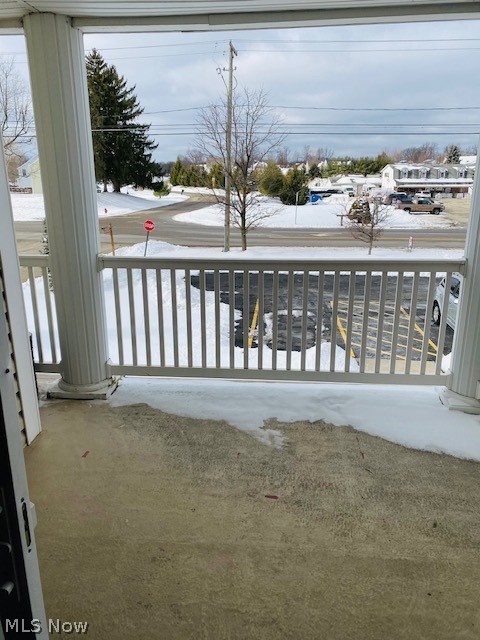 Hampton Court Highrise Condo - Residential