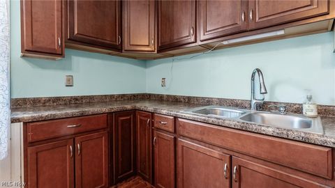 Tiny photo for 137 Brighton Boulevard, Zanesville, OH 43701 (MLS # 5189975)