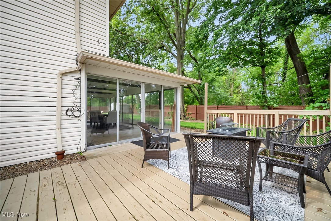 5512 Berkshire Drive, North Olmsted, Ohio image 44