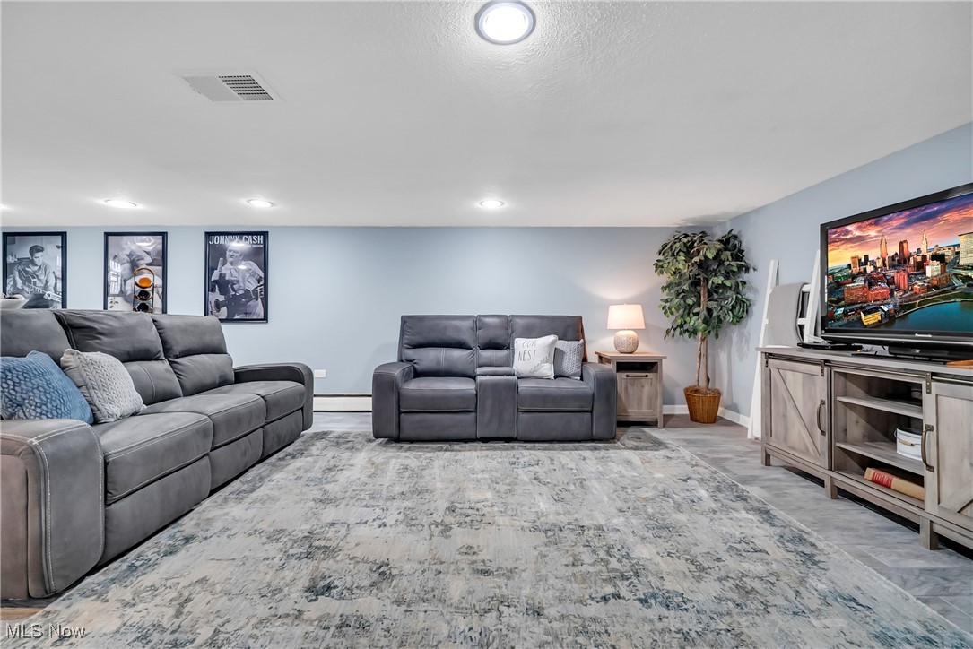5512 Berkshire Drive, North Olmsted, Ohio image 25