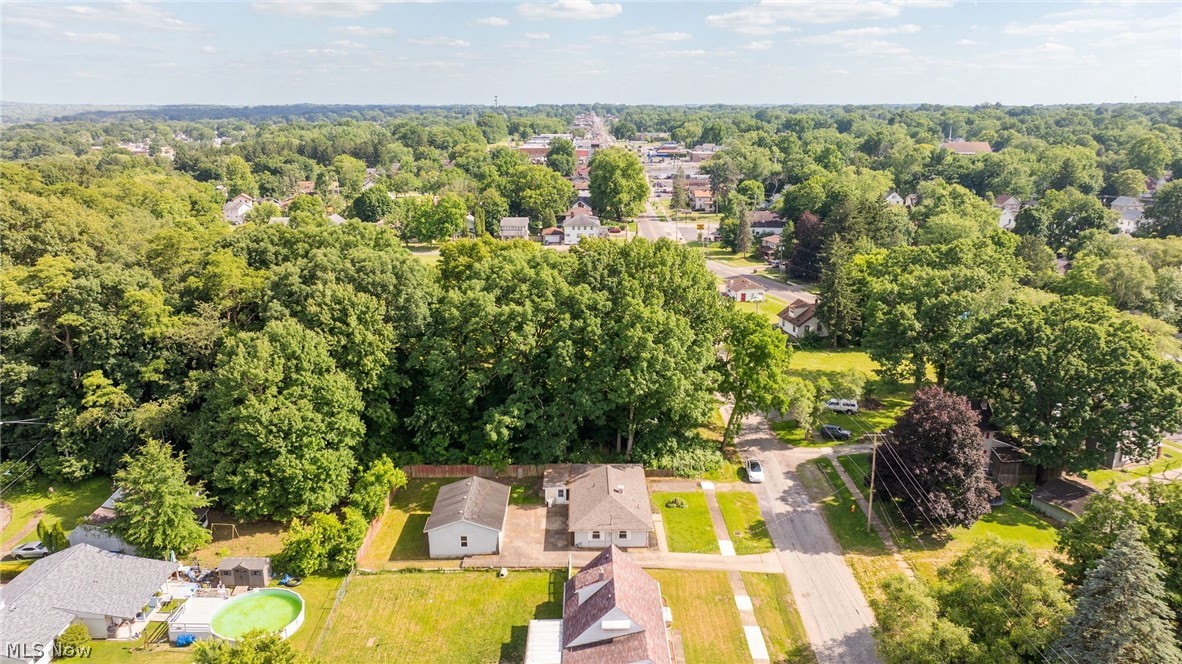 Colonial 03 - Residential