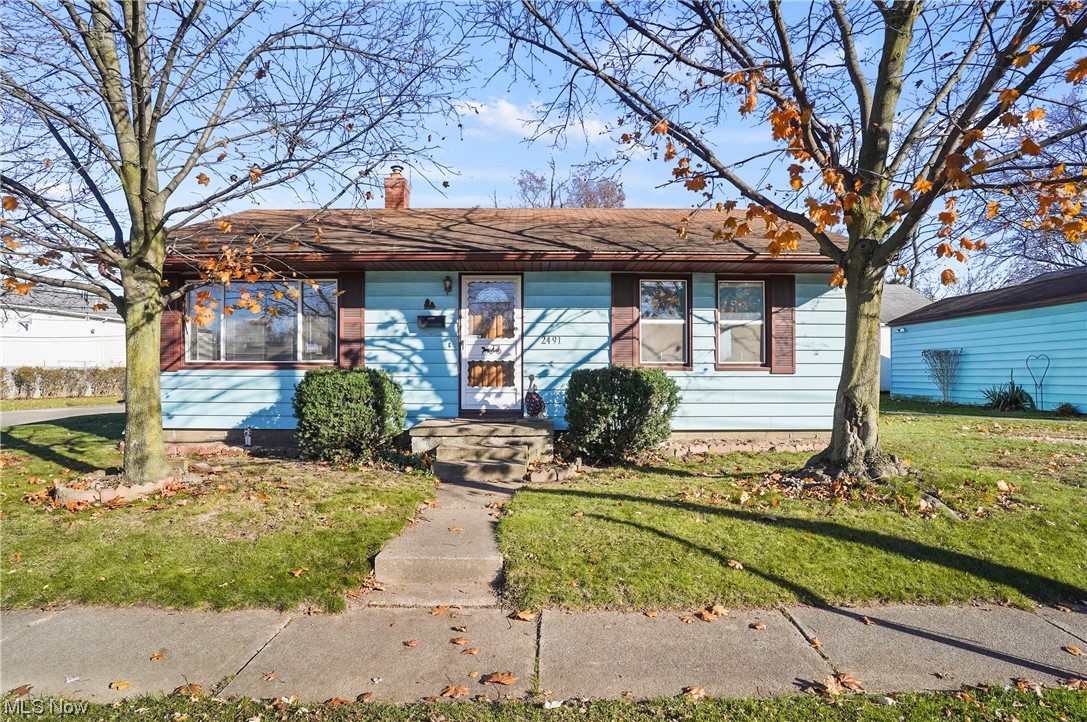 Welcome to this quaint and well-loved ranch home. A spacious living room with a picture window allows for an abundance of light (seller believes there are hard wood floors under the carpeting). Good amount of cabinet and counter space in the applianced, eat in kitchen. Three bedrooms and full bath complete the first floor. It's excellent that the basement has been waterproofed by Ohio State Waterproofing, and the fact that a transferrable warranty is offered is an added benefit (the seller has paid up the fee through September, 2024. Buyer will be responsible for paying fee yearly thereafter). Seller is offering a home warranty for the buyer. New sump pump (11/15/23) and AC - 2014.