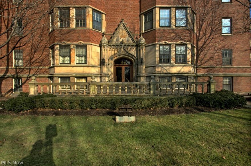 This is a fantastic condo in the historic Moreland Courts.  All your needs will be taken care of at Moreland Courts, including valet parking, grocery delivery, security staff 24 hours a day, heating water, sewer, trash, snow removal, basic cable tv all included in monthly maintenance fee.  This is true New York style living in Cleveland.