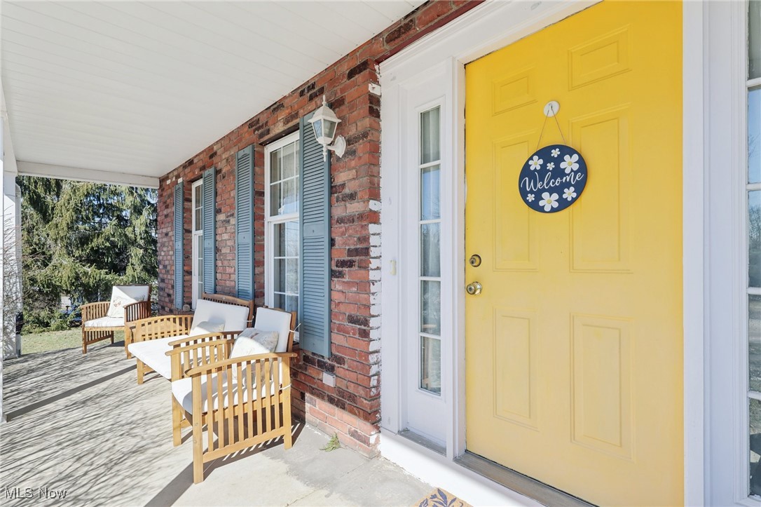 405 Normandy Court, Aurora, Ohio image 3