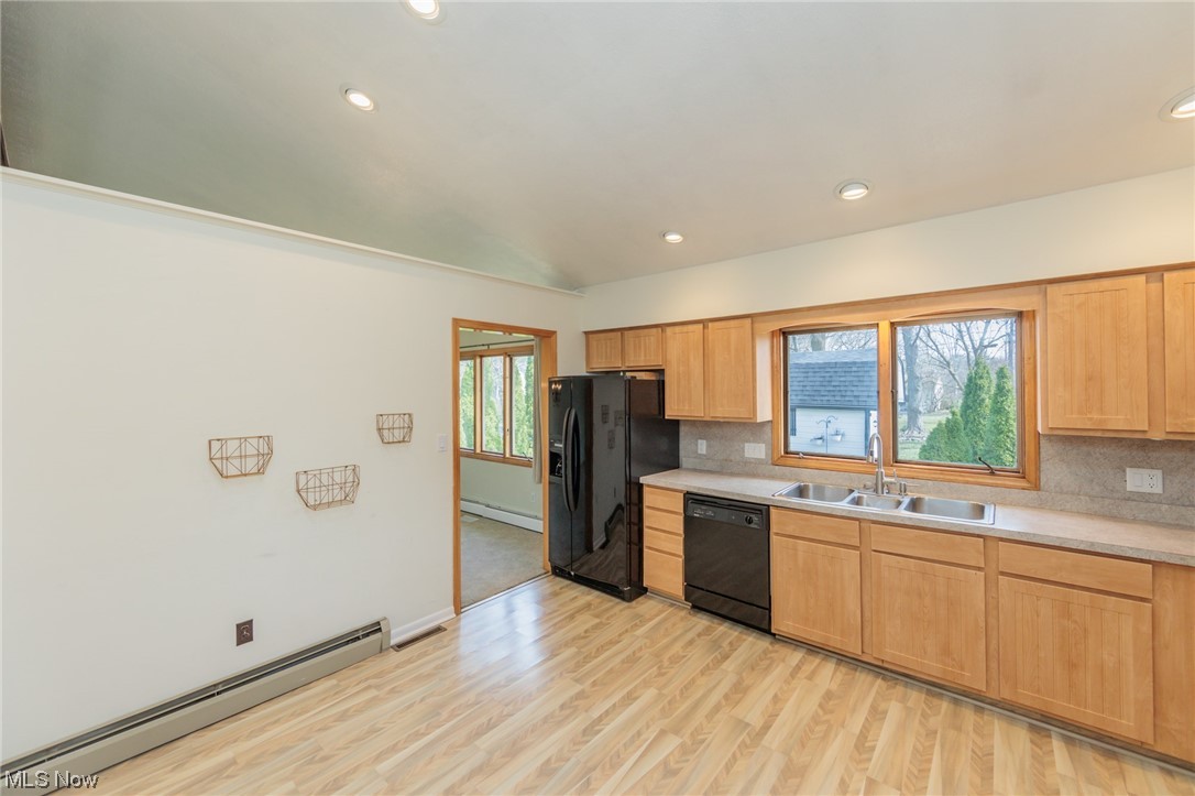 Crest Dale Estate #3 - Residential