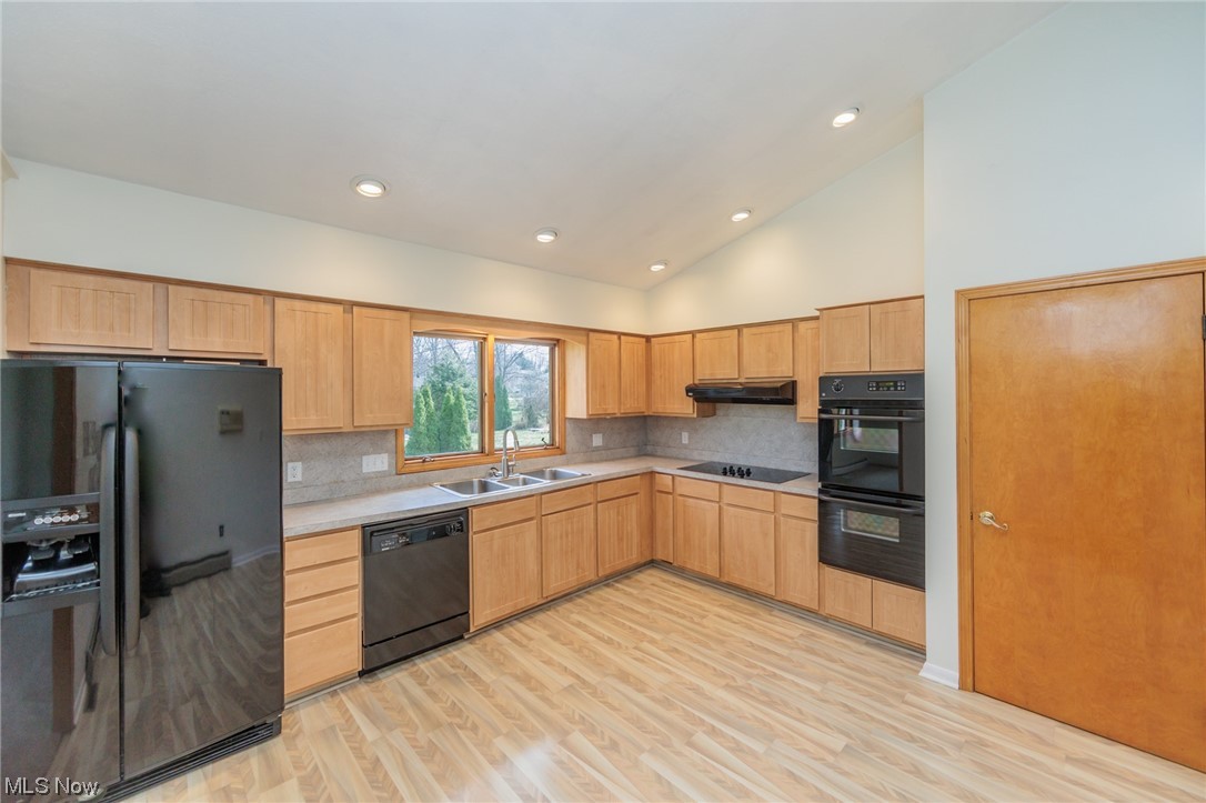 Crest Dale Estate #3 - Residential