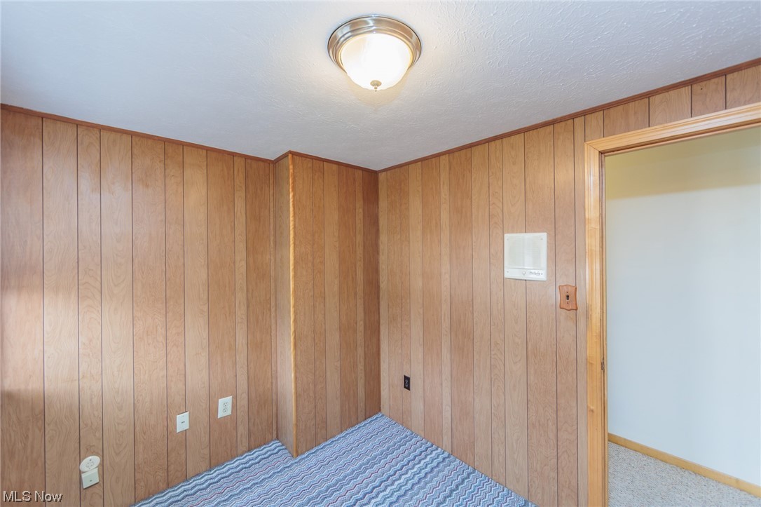 Crest Dale Estate #3 - Residential