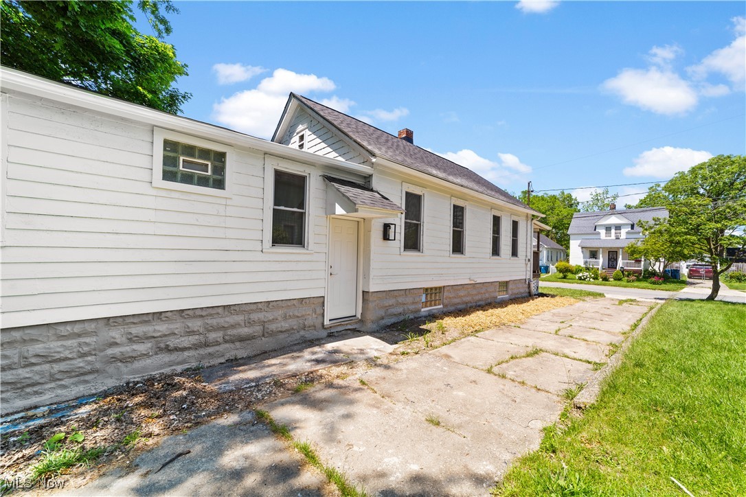 607 W 22nd Street