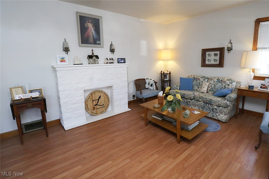 626 Oxford Boulevard, Steubenville, Ohio image 2