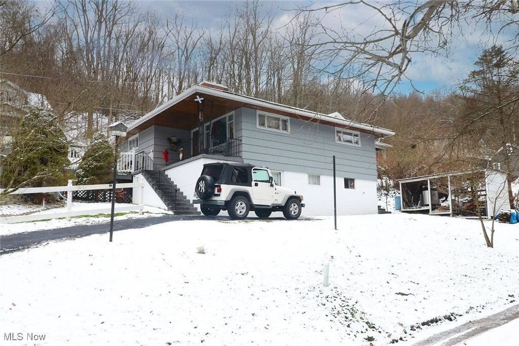 Photo of 58575 Deep Run Road, Martins Ferry, OH 43935 (MLS # 5179149)