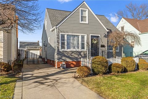 8014 Lanyard Drive Parma OH 44129