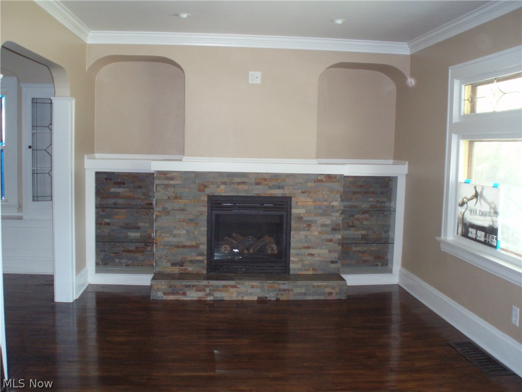 Garfield Blvd - Residential