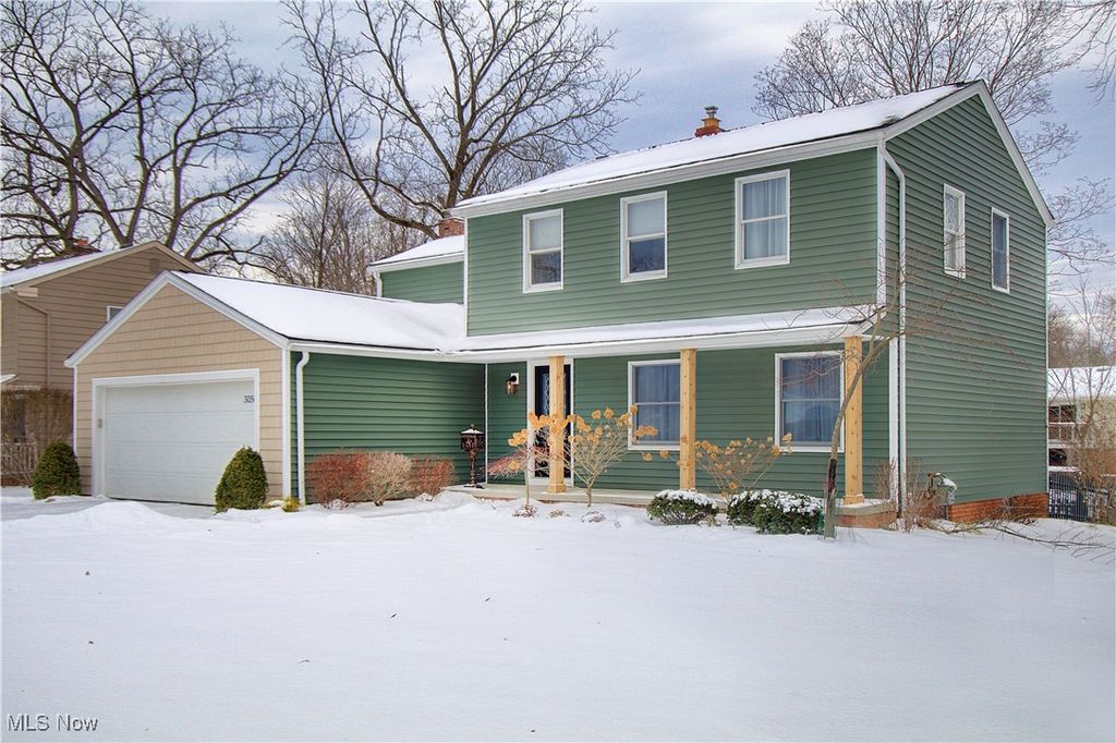 Photo of 30505 Willoway Lane, Bay Village, OH 44140 (MLS # 5176821)