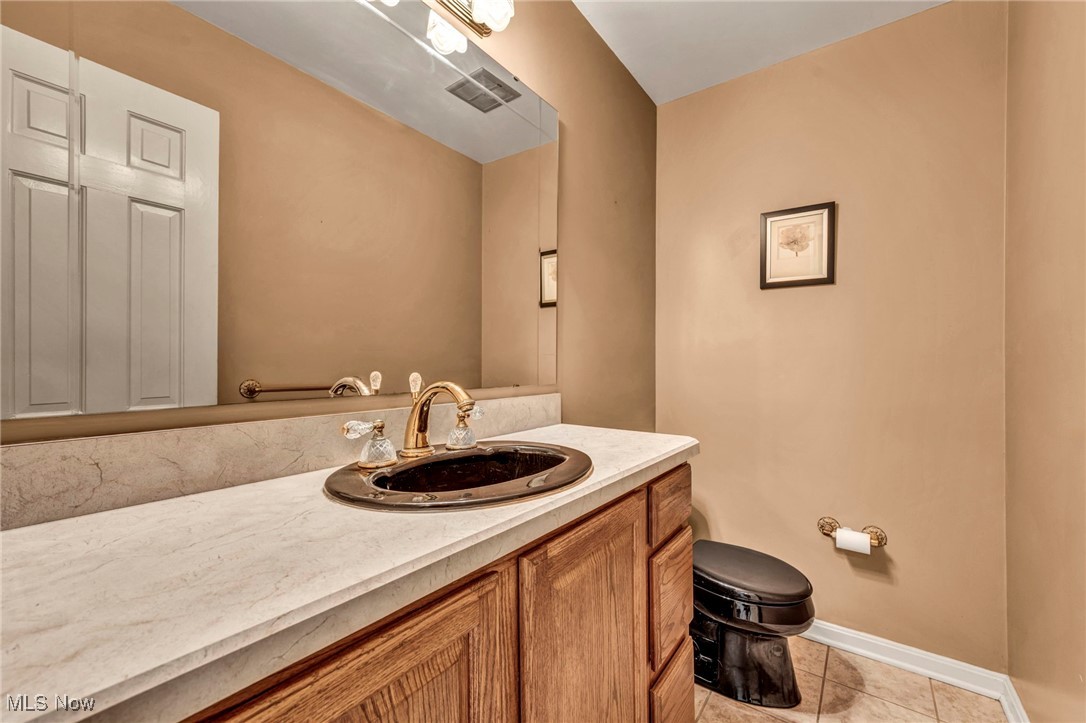 38814 Johnnycake Ridge Road, Willoughby, Ohio image 13