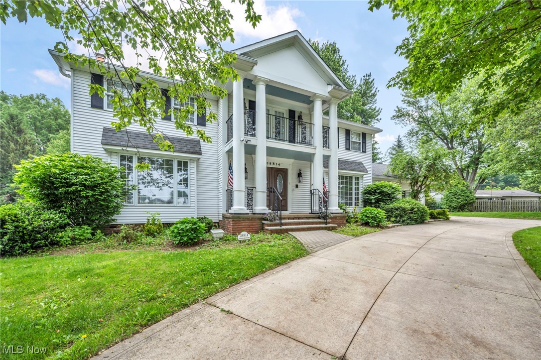 38814 Johnnycake Ridge Road, Willoughby, Ohio image 2