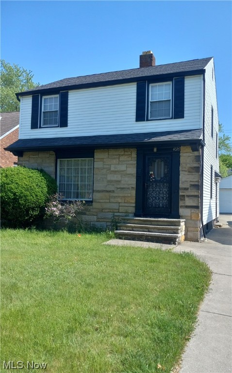 Main image without alt text