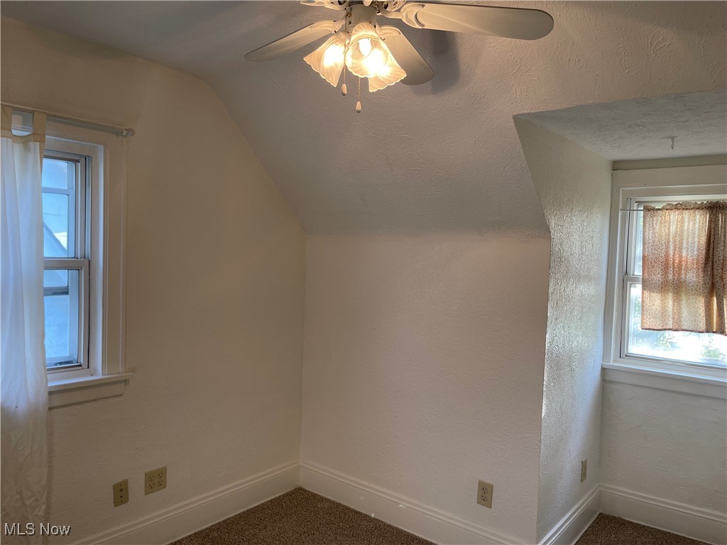 1363 Bellows St, Akron, Ohio image 9