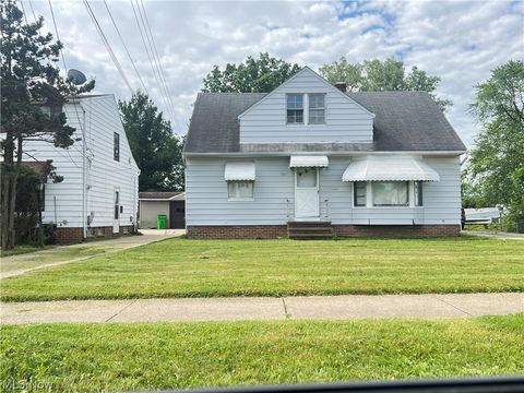 Single Family Residence in Garfield Heights OH 11912 Granger Road.jpg