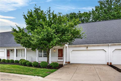 Photo of 5005 Bar Harbor Lane #5005, Stow, OH 44224 (MLS # 5219434)