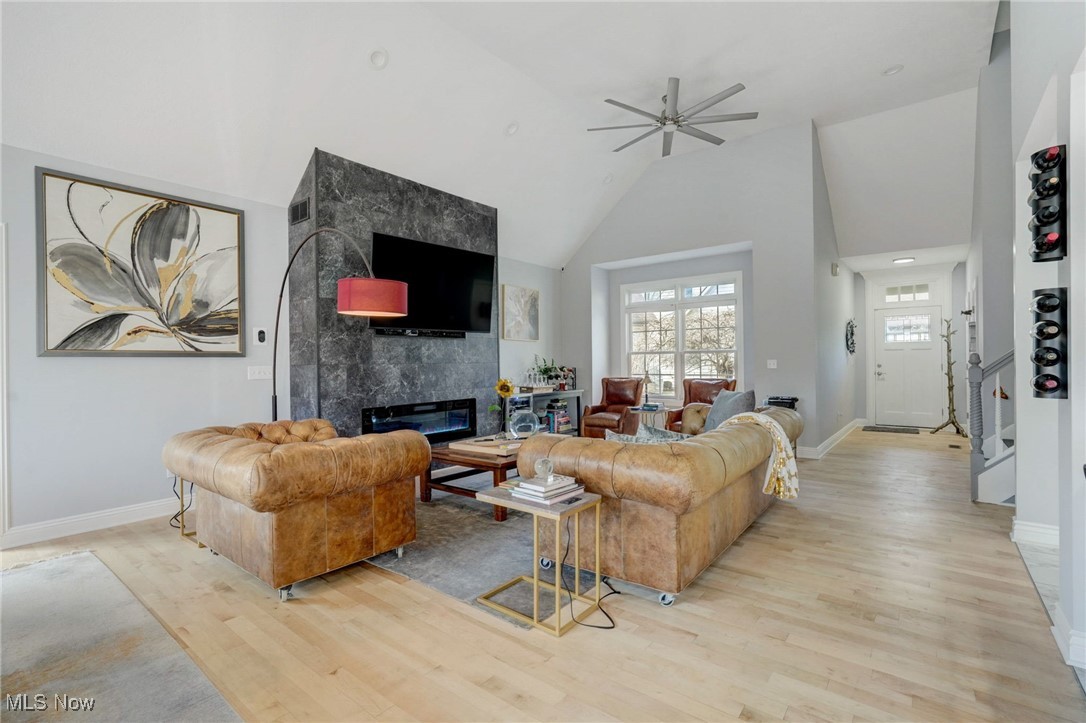 9 River Side Drive
