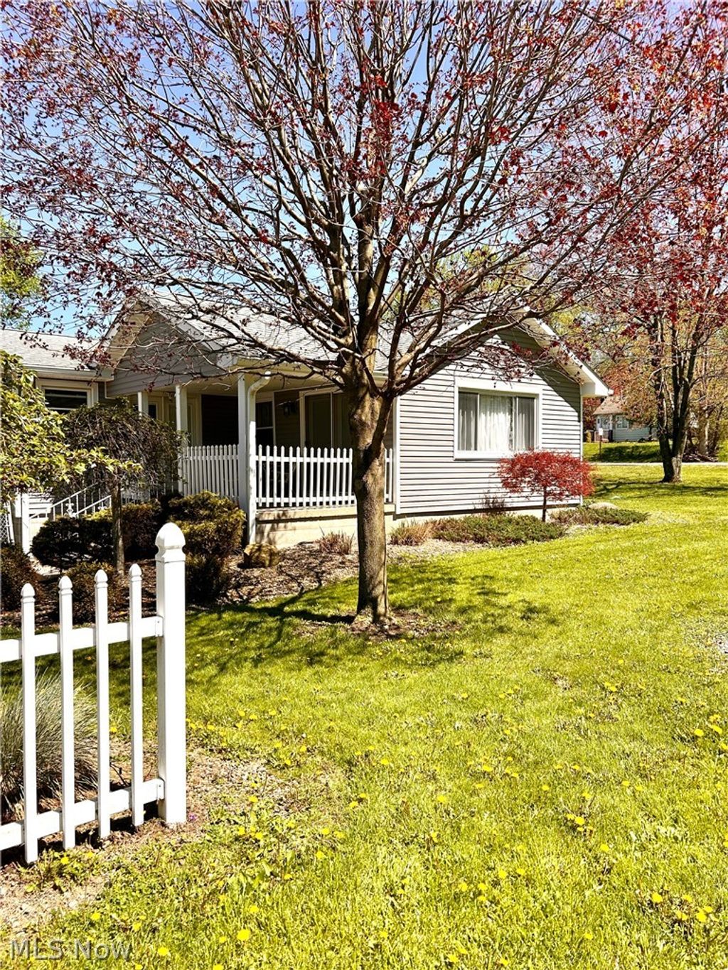 Photo of 4222 Central Avenue, Austintown, OH 44515 (MLS # 5201797)