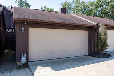 Tiny photo for 15 Acorn Lane, Coshocton, OH 43812 (MLS # 5239558)