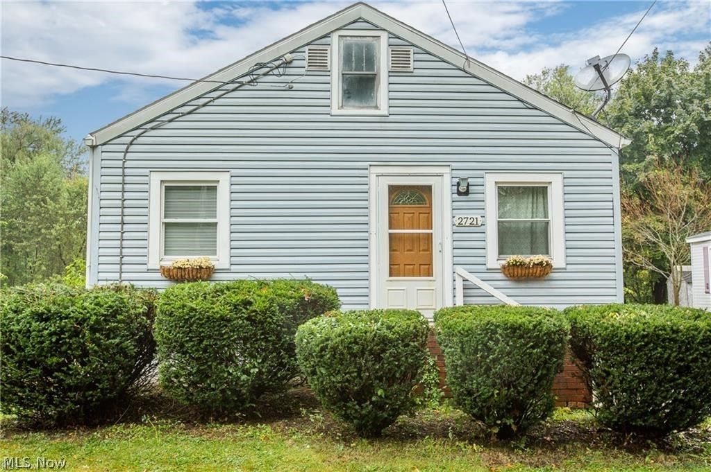 Photo of 2721 Meadow Drive, Akron, OH 44312 (MLS # 5195089)