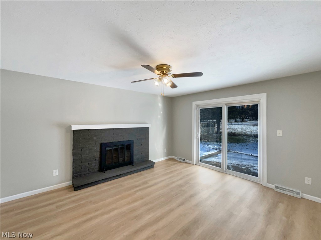 Shaker & Sons 01 - Residential