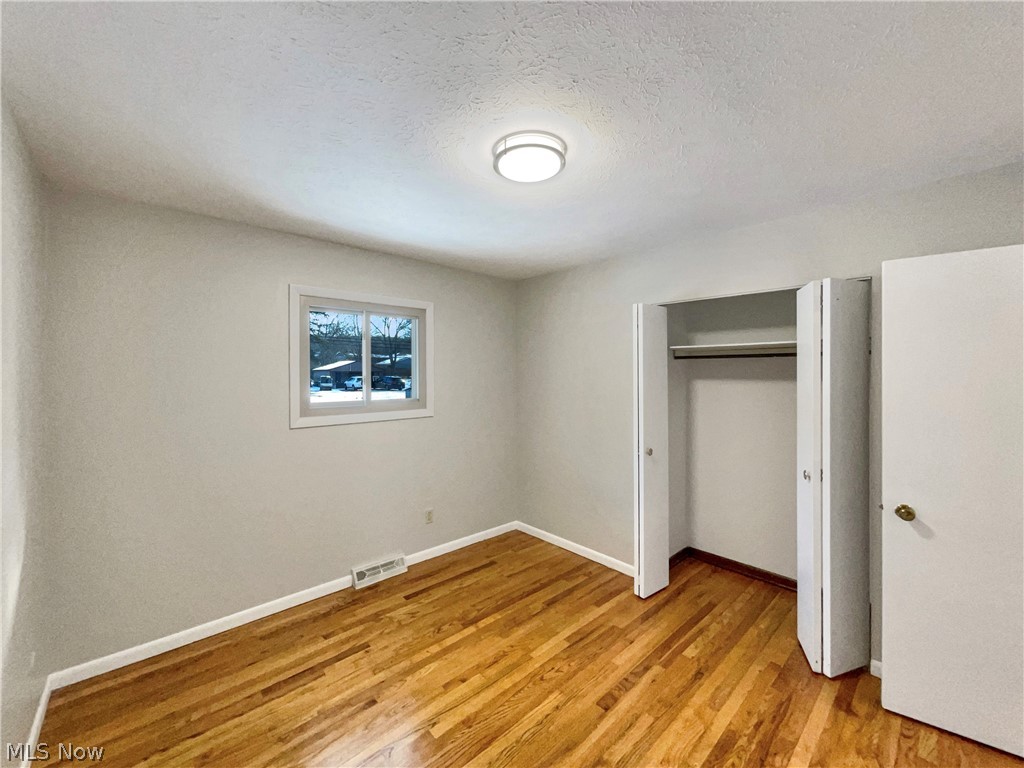 Shaker & Sons 01 - Residential