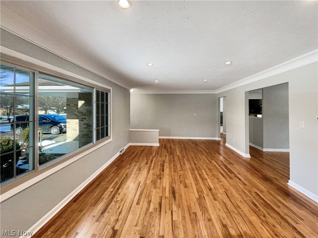 Shaker & Sons 01 - Residential