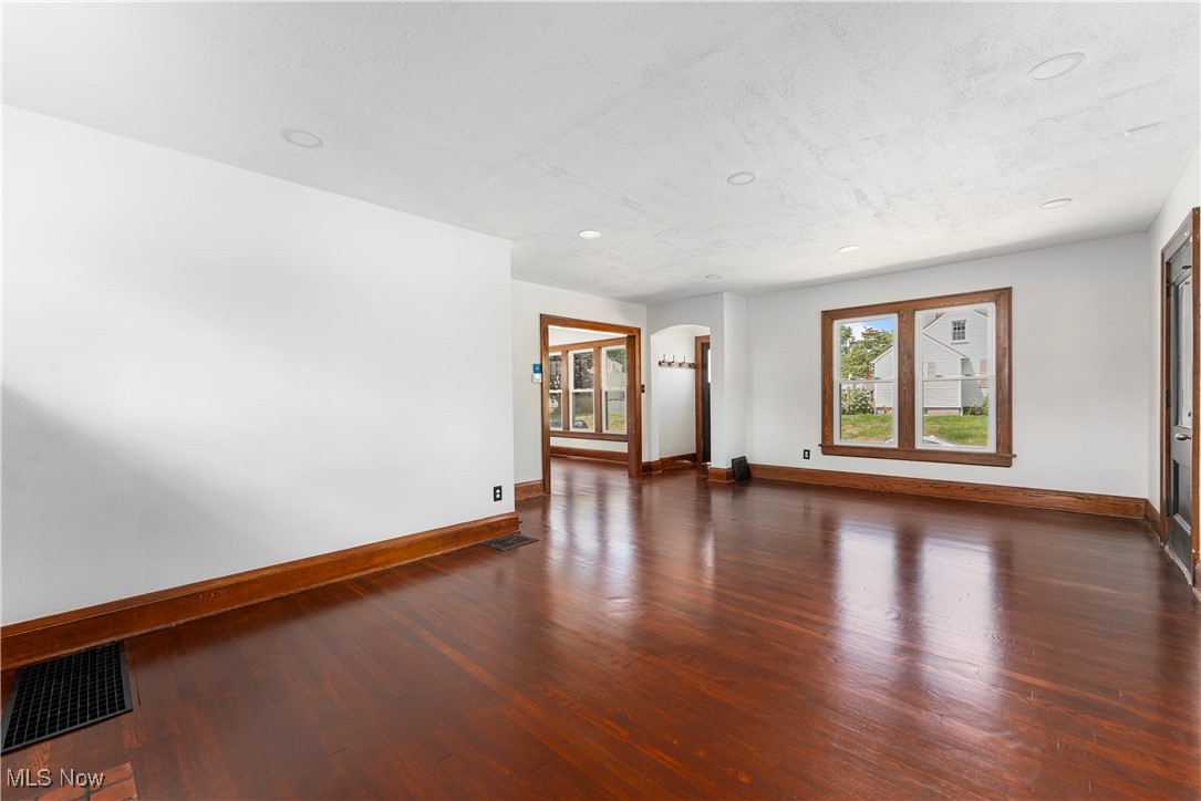 Beverly Park - Residential