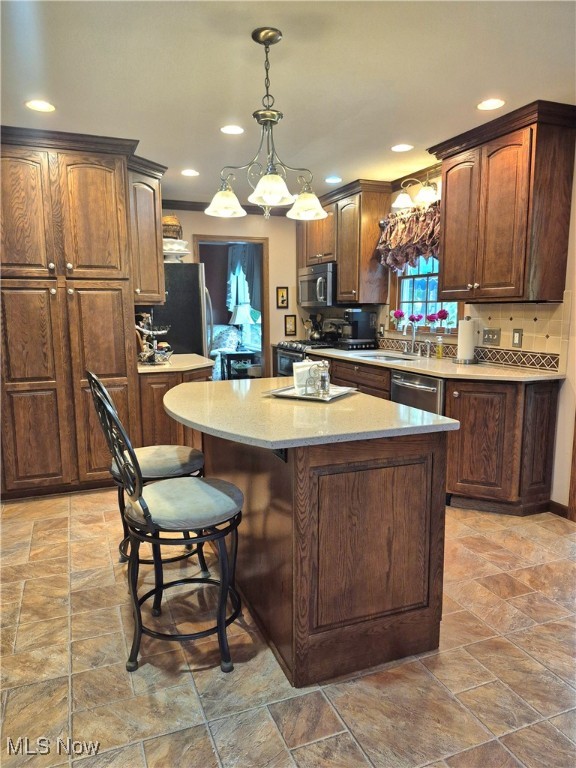 8967 Singing Hills Drive, Warren, Ohio image 14