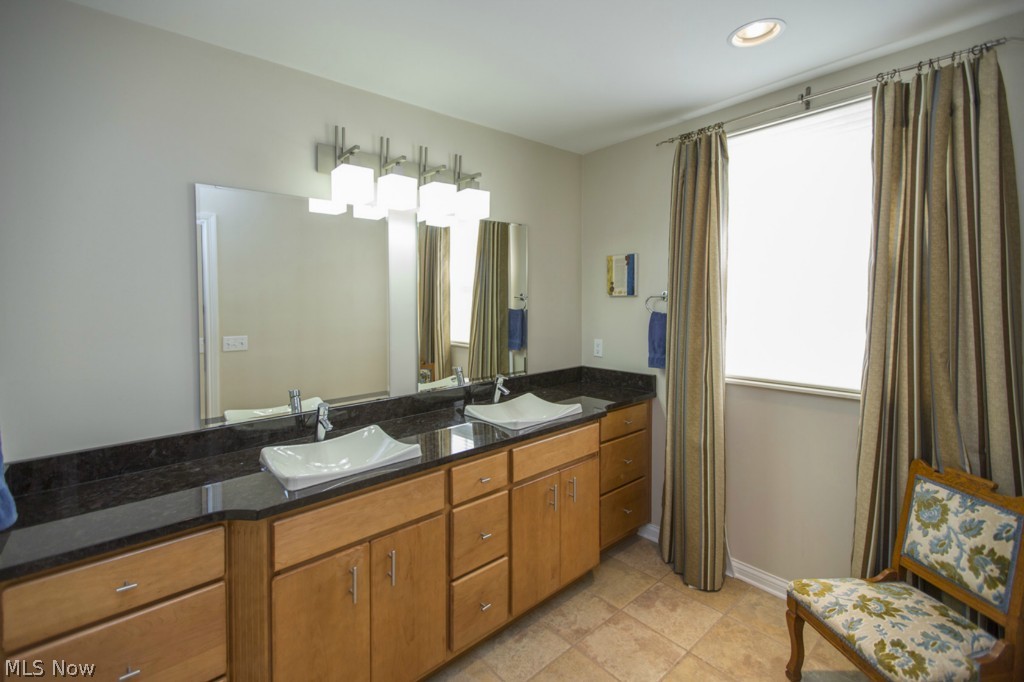 Vintage Glen - Residential