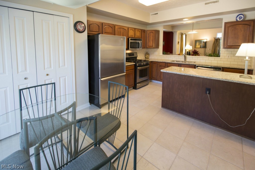 Vintage Glen - Residential