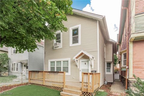 1004 Fairfield Avenue Cleveland OH 44113
