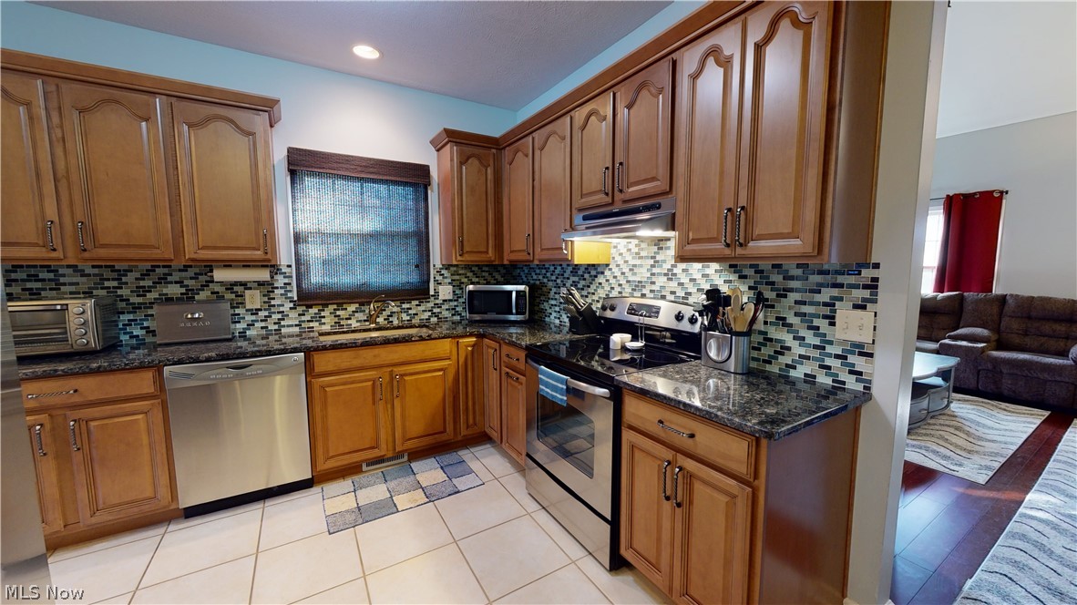 Fiddlers Crk Condo Assn Inc - Residential