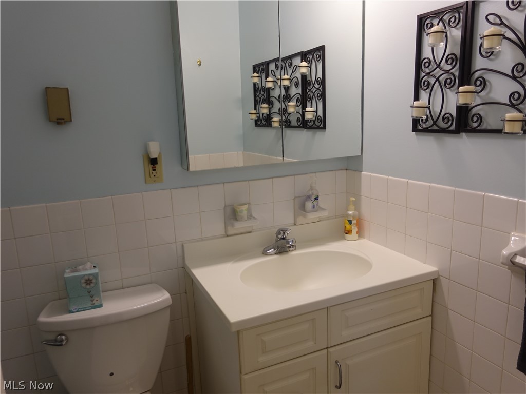 Silver Lake Towers Condo - Residential