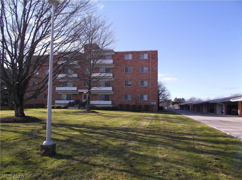 Pine Crest Condo Apts Group - Residential