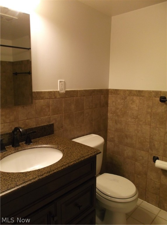 Pine Crest Condo Apts Group - Residential