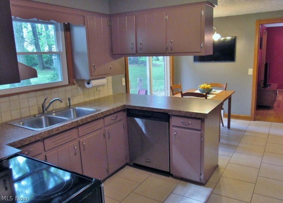 Colonial Hills - Residential