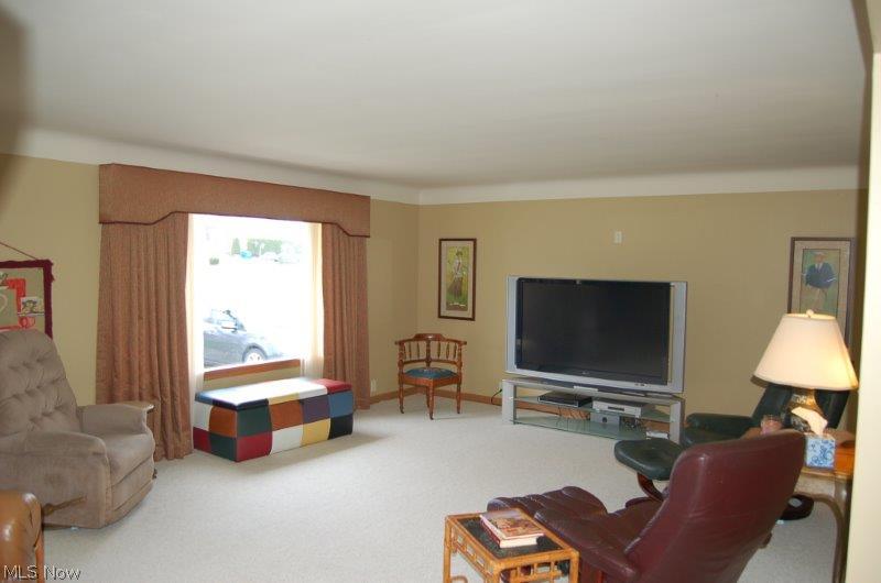 Village Blvd - Residential